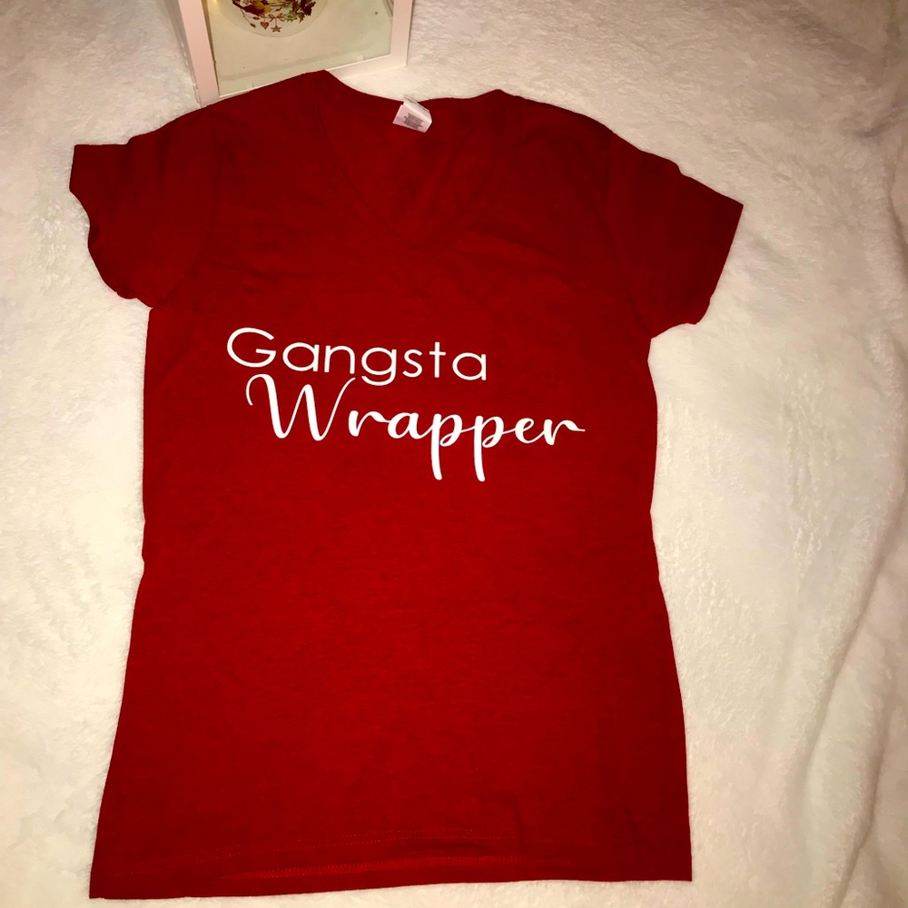 Ladies Christmas T-shirt Gangsta Wrapper, New size small.